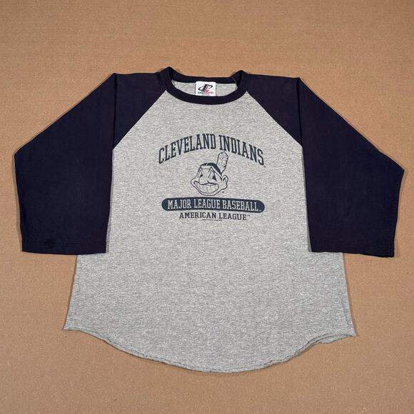 Vintage 2000 Cleveland Indians Chief Wahoo MLB Raglan Baseball Gray Navy Tee L - Picture 1 of 9